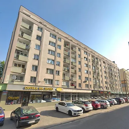 Apartment Zlota 64 *